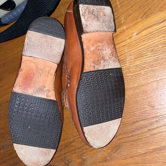 Allen Edmonds kavanaugh fringe, buckle, leather loafer brown fraternity golf - Picture 3 of 5